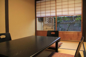 Гостиница Demizu Machiya Machiya Inn  Киото